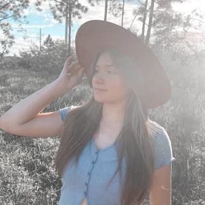 Meet your Posher, Riley